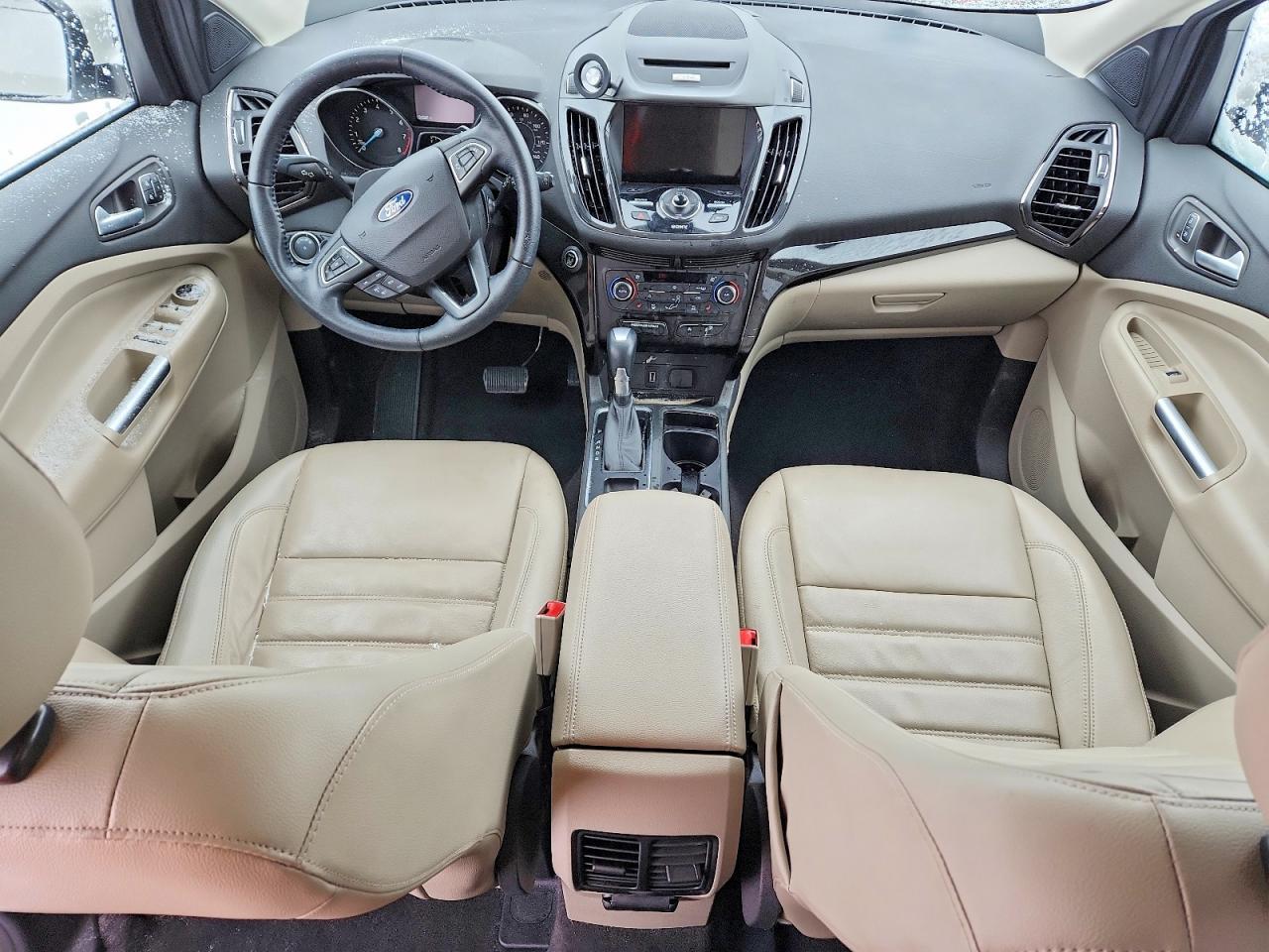 2017 Ford Escape Titanium - zdjęcie 8