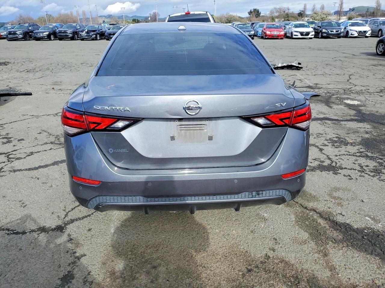 2021 Nissan Sentra Sv - zdjęcie 6