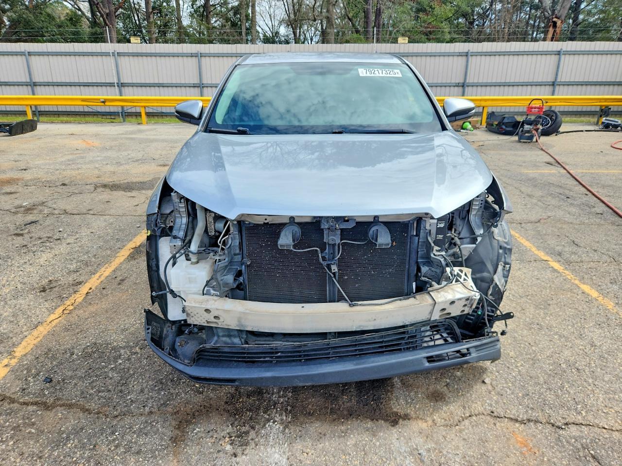 2015 Toyota Highlander Le - zdjęcie 5