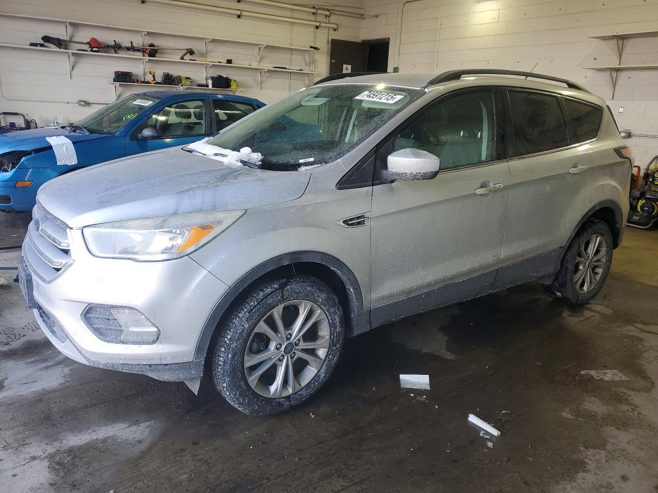 2018 Ford Escape - zdjęcie główne