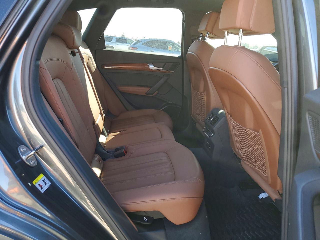 2022 Audi Q5 Premium Plus 45 - zdjęcie 11