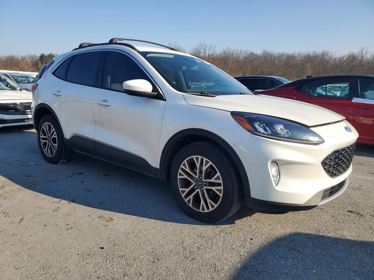 2020 Ford Escape Sel - zdjęcie 4