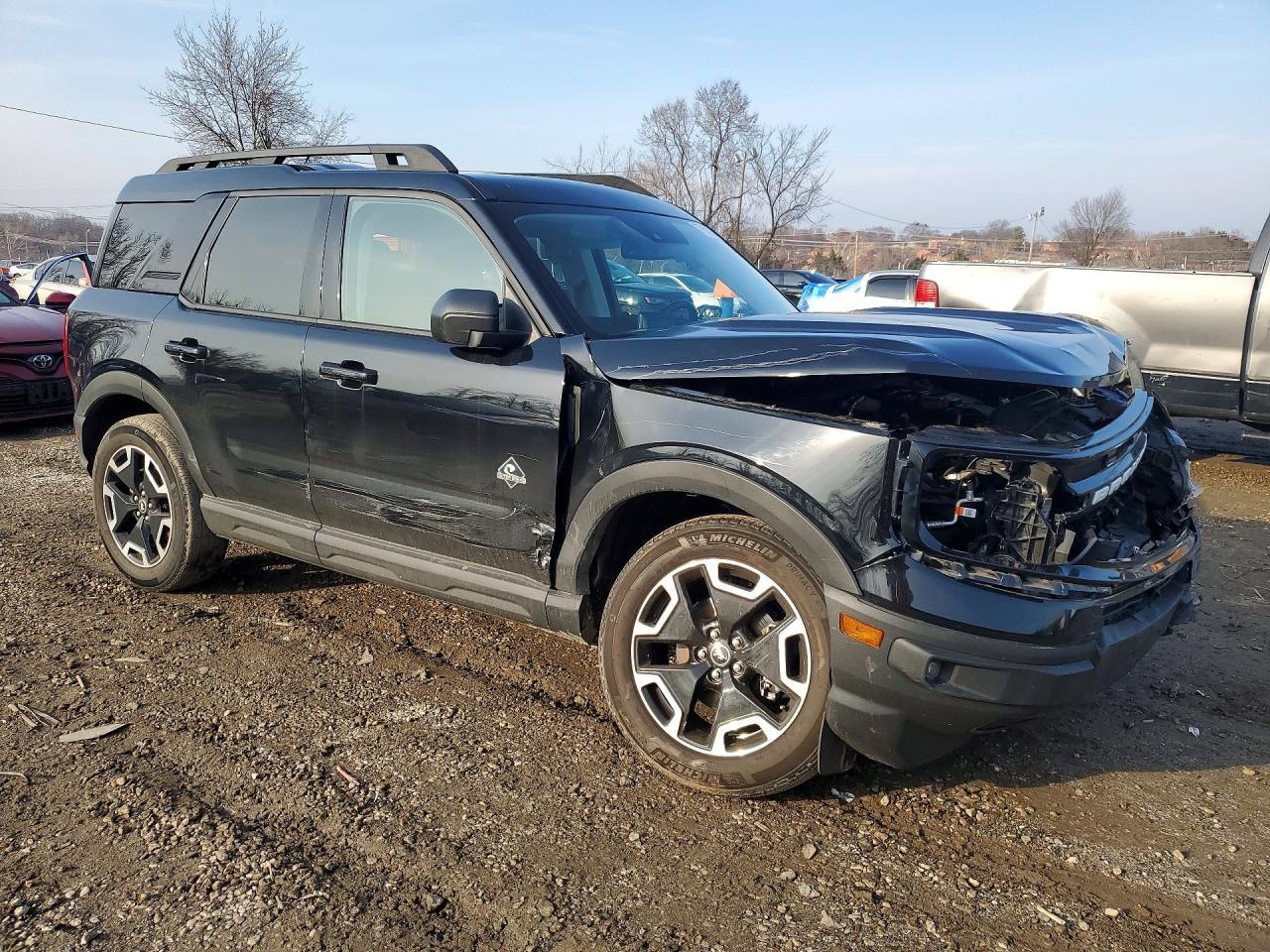 2022 Ford Bronco Sport Outer Banks - zdjęcie 4