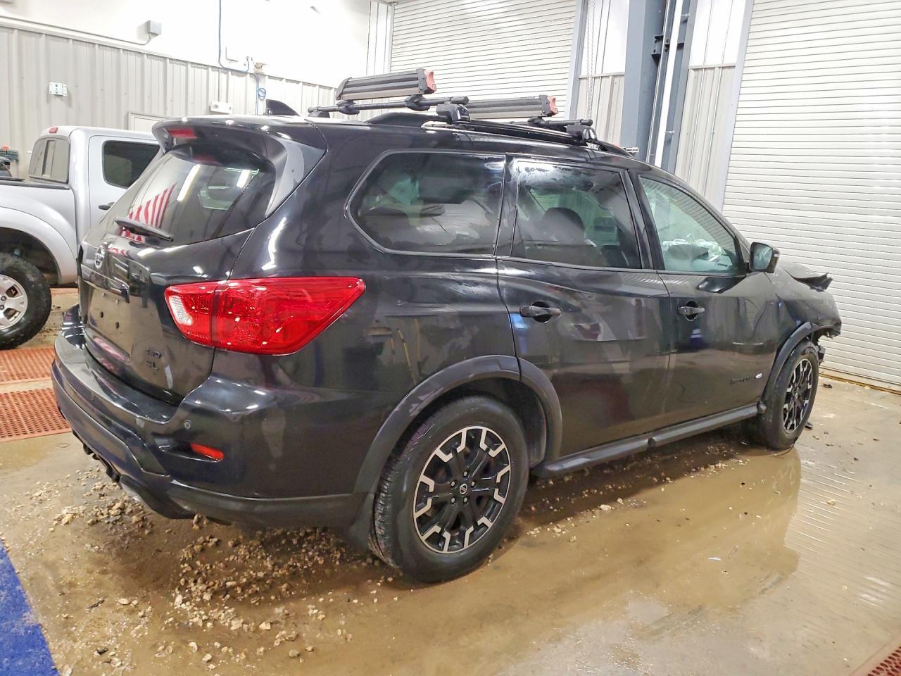 2020 Nissan Pathfinder Sl - zdjęcie 3