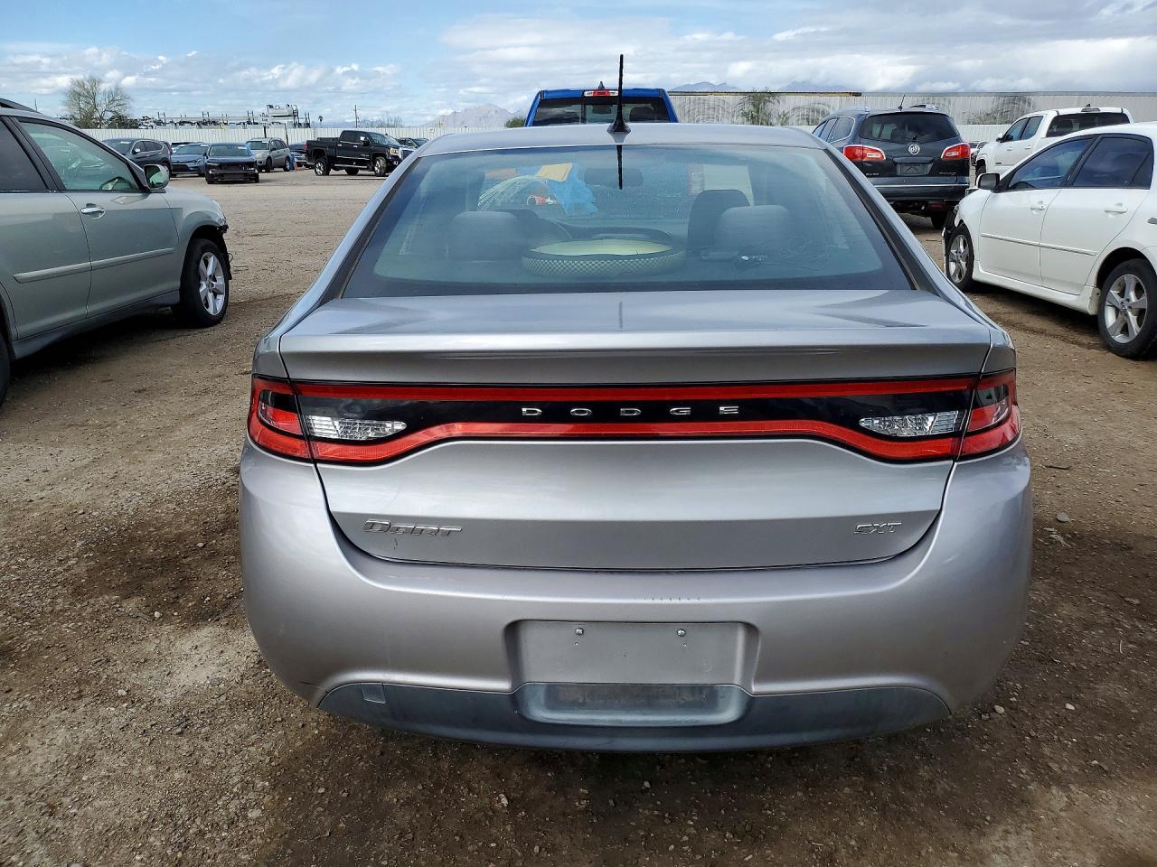 2015 Dodge Dart Sxt - zdjęcie 6