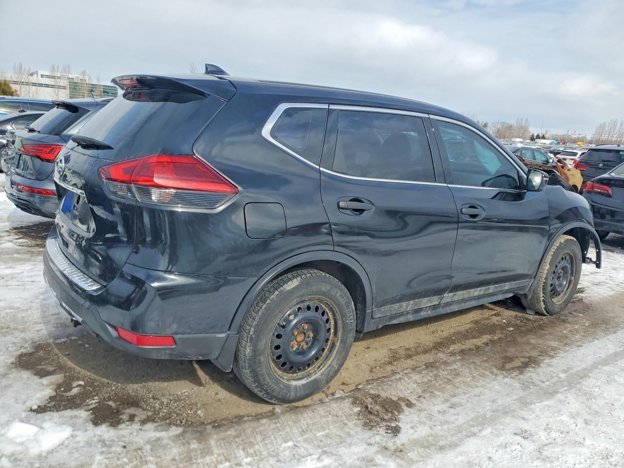 2017 Nissan Rogue S - zdjęcie 3