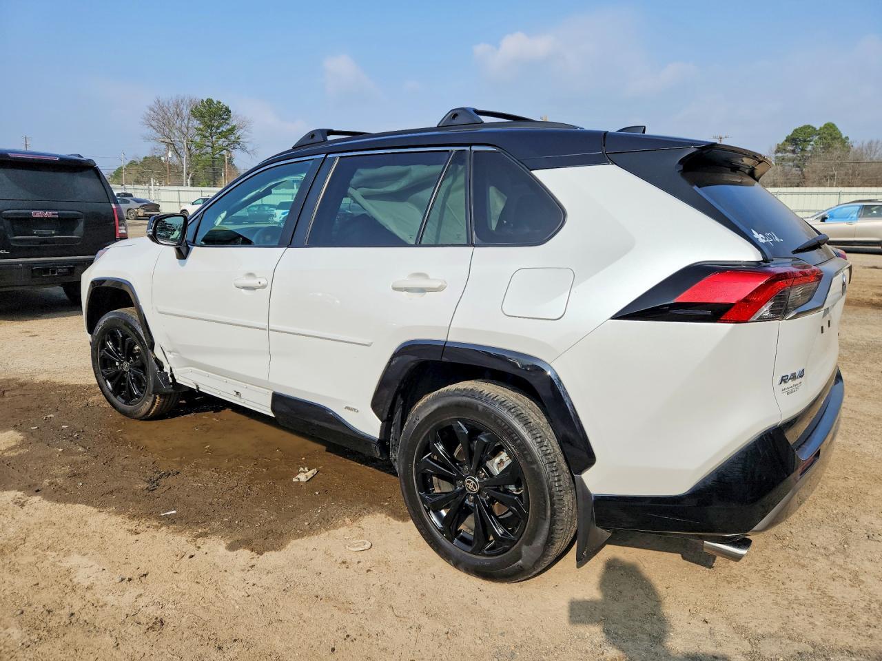 2023 Toyota Rav4 - zdjęcie 2