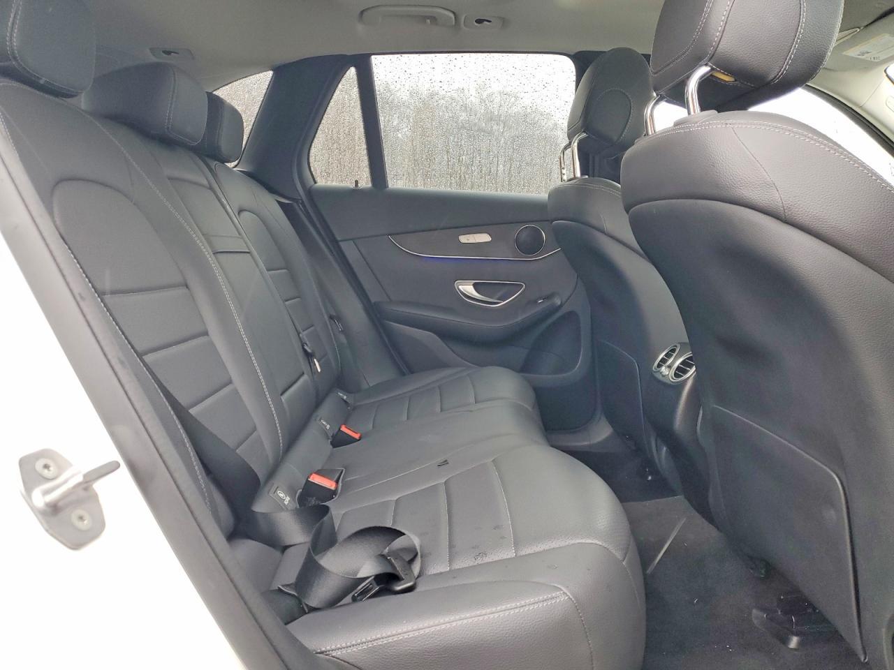 2021 Mercedes-Benz Glc 300 4Matic - zdjęcie 11