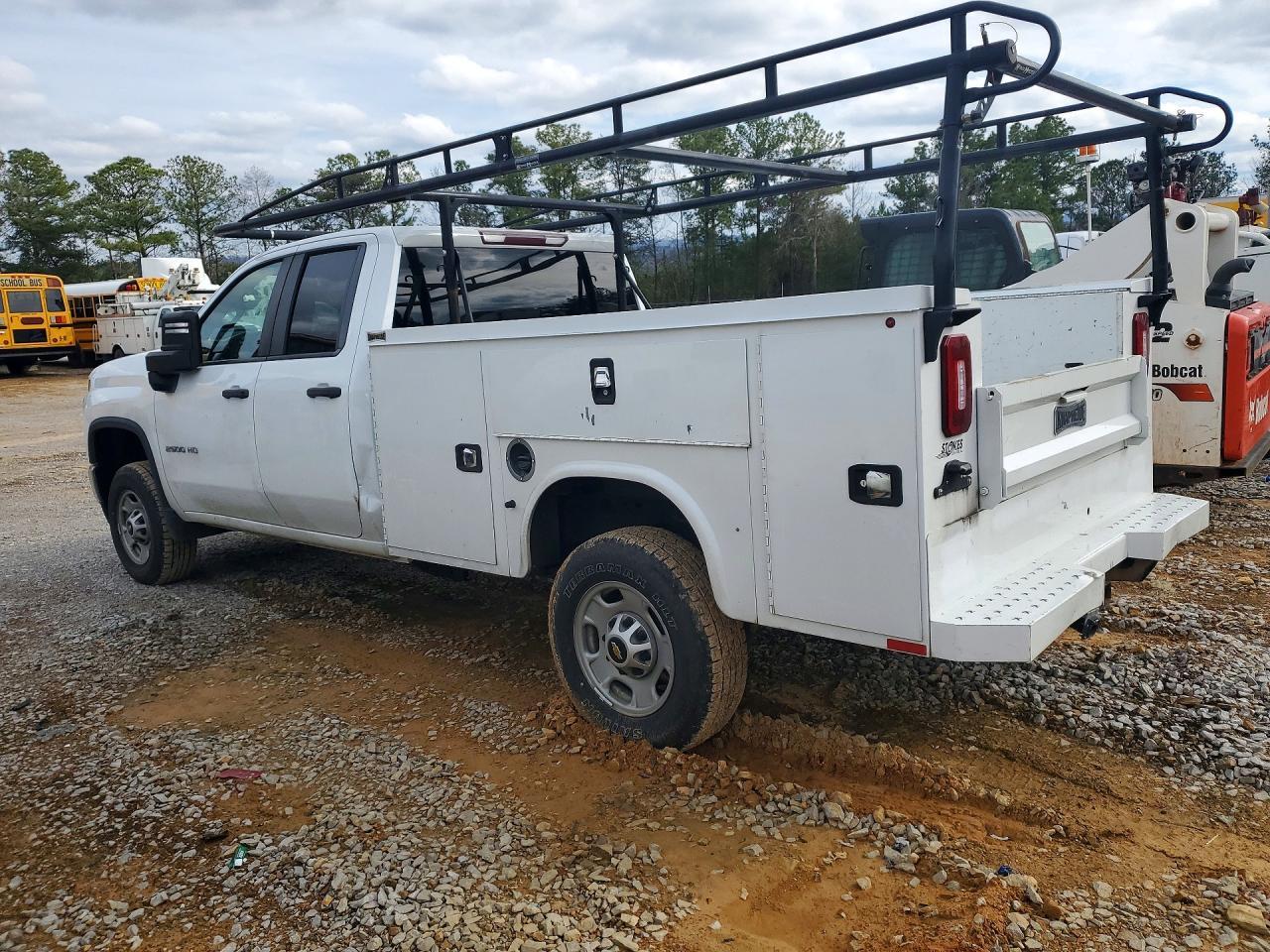 2021 Chevrolet Silverado C2500 Heavy Duty - zdjęcie 2