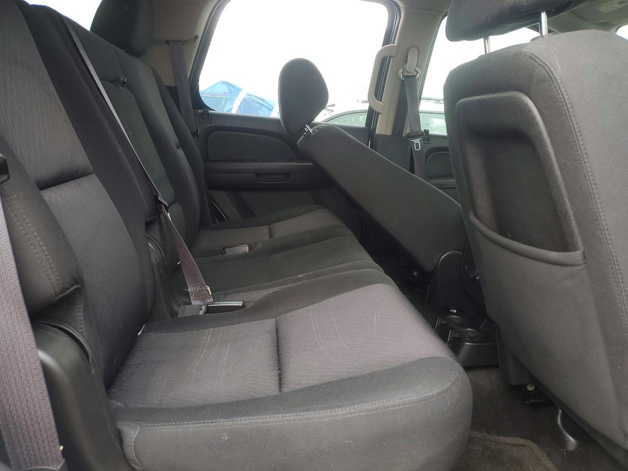 2014 Chevrolet Tahoe C1500 Ls - zdjęcie 11