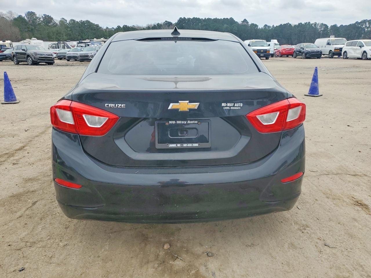 2017 Chevrolet Cruze Ls - zdjęcie 6