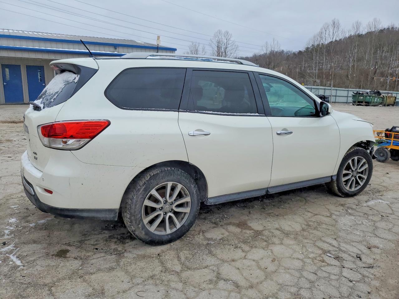 2016 Nissan Pathfinder S - zdjęcie 3
