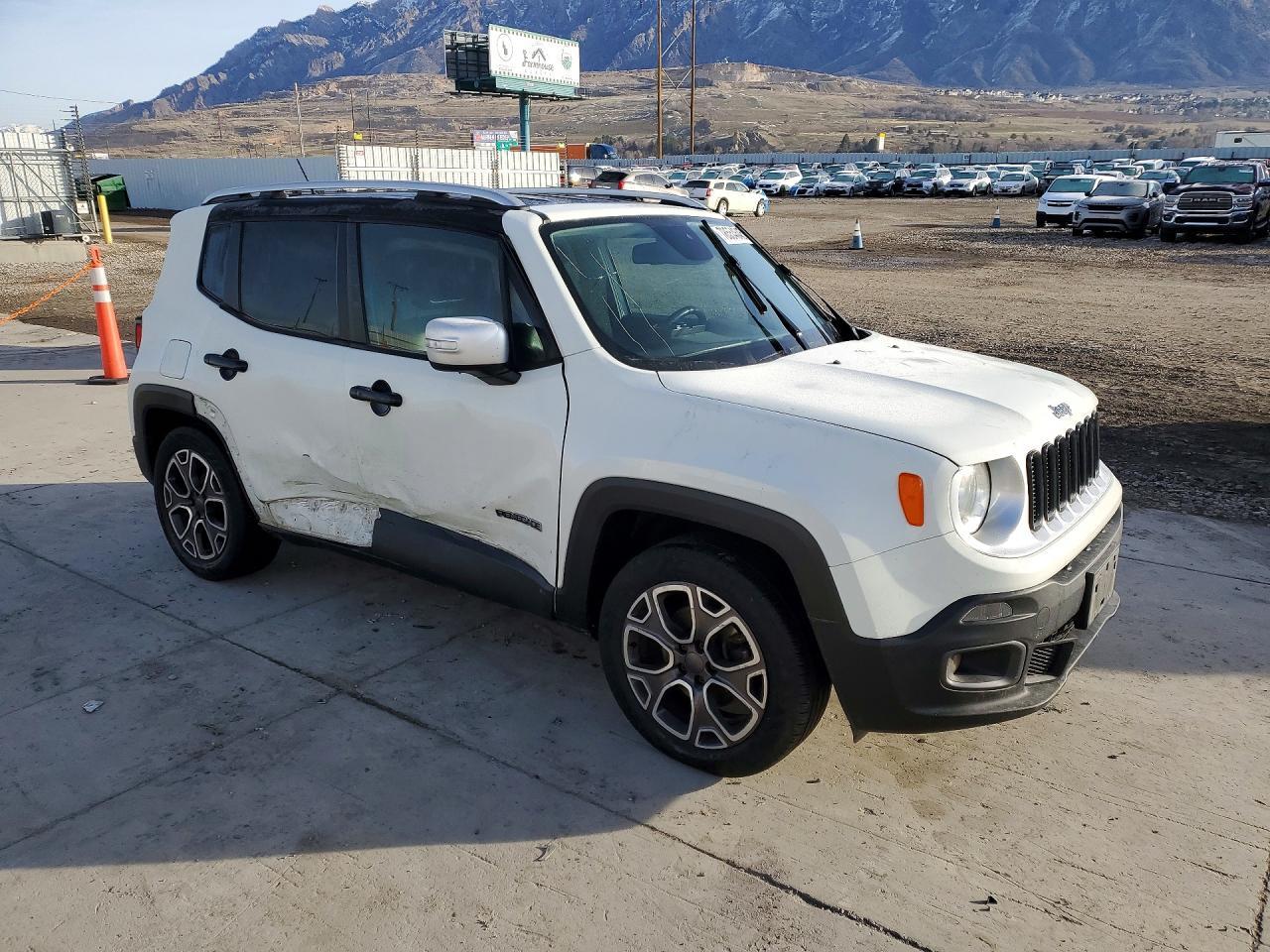 2015 Jeep Renegade Limited - zdjęcie 4