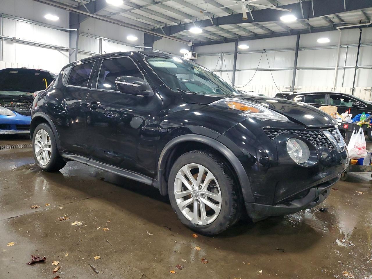 2016 Nissan Juke S - zdjęcie 4