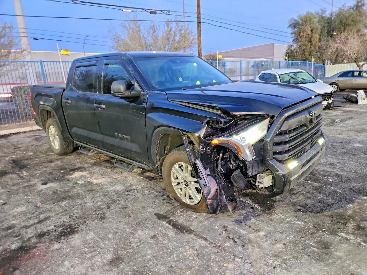 2025 Toyota Tundra Sr5 - zdjęcie 4