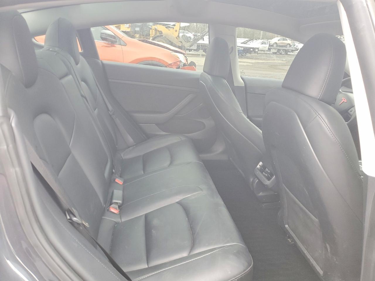 2023 Tesla Model 3 - zdjęcie 10