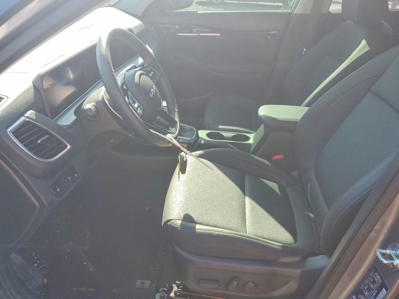 2025 Kia Seltos Ex - zdjęcie 7