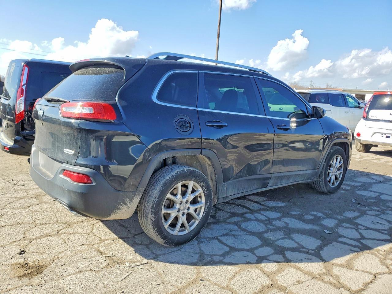 2016 Jeep Cherokee Latitude - zdjęcie 3