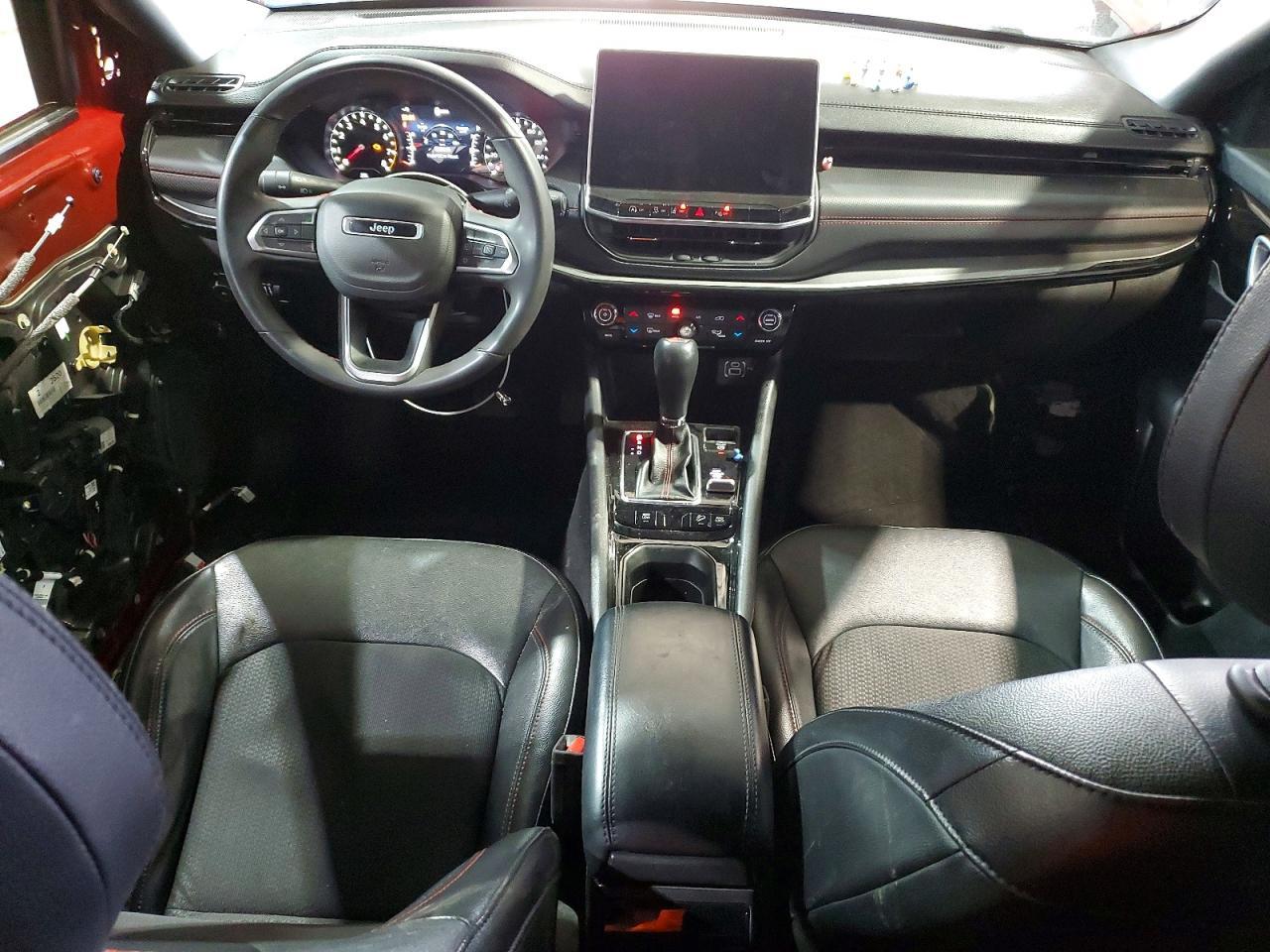 2023 Jeep Compass Trailhawk - zdjęcie 8