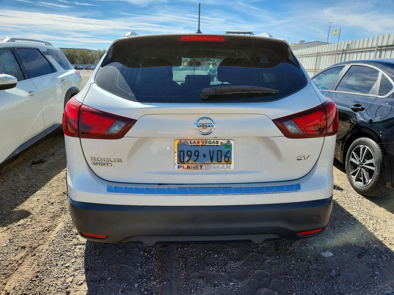 2018 Nissan Rogue Sport S - zdjęcie 6