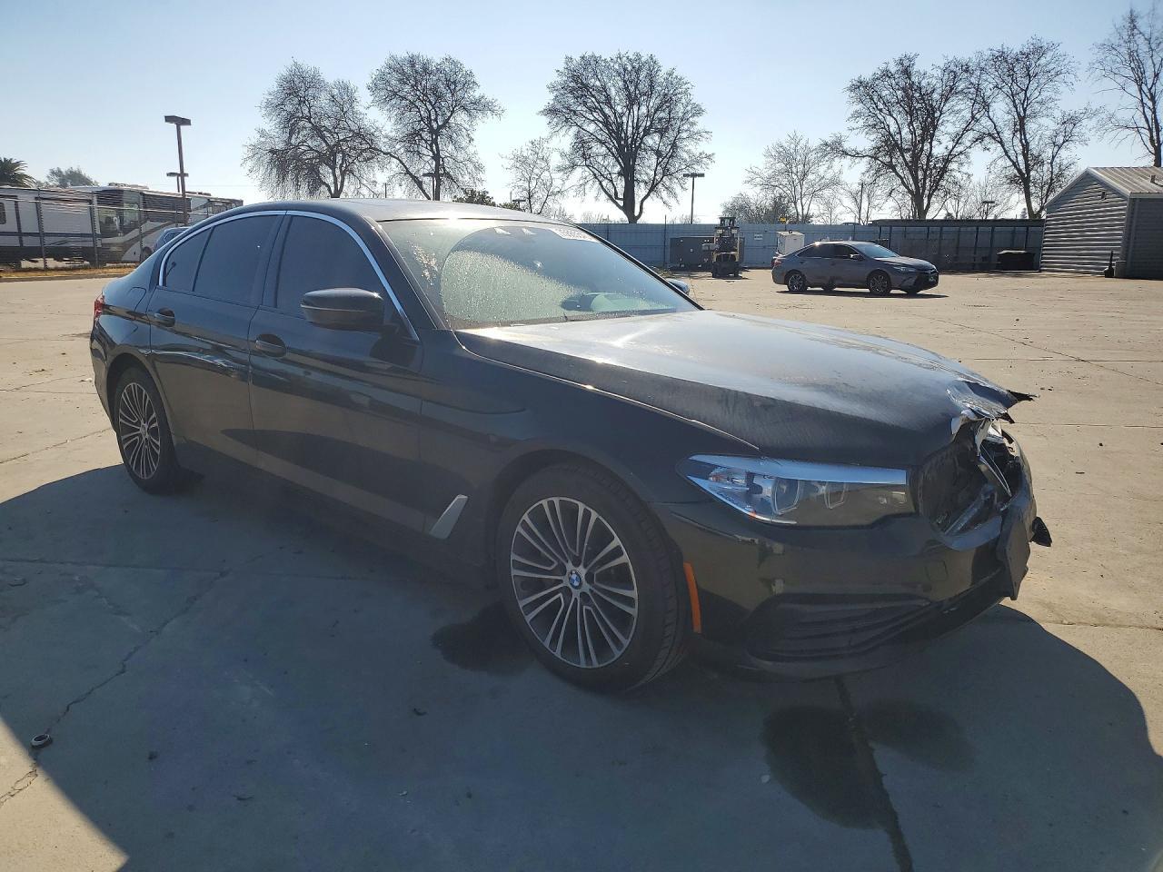 2019 BMW 530 I - zdjęcie 4