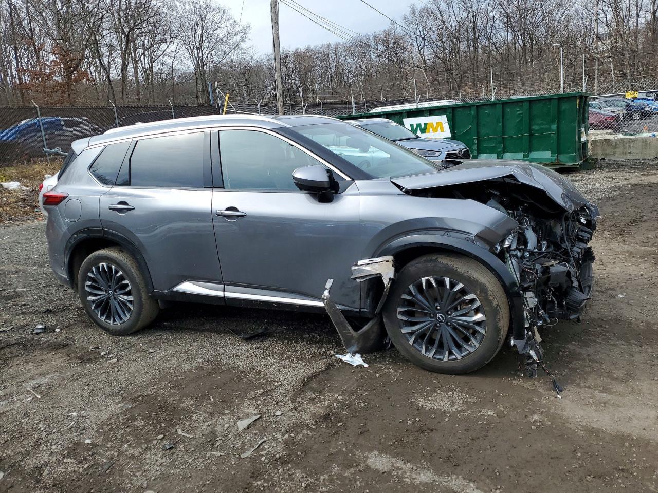 2025 Nissan Rogue Platinum - zdjęcie 4