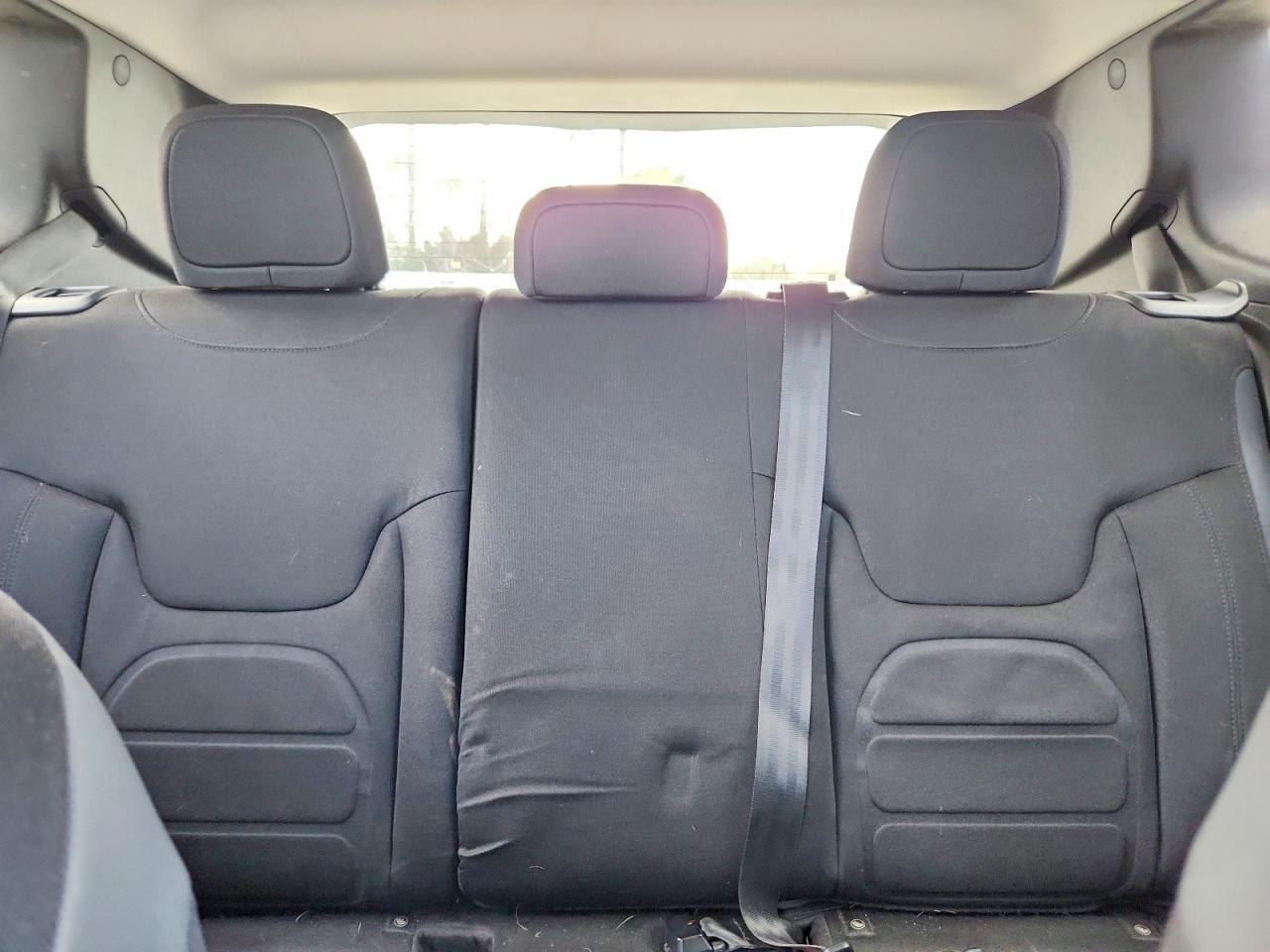 2017 Jeep Renegade Latitude - zdjęcie 10