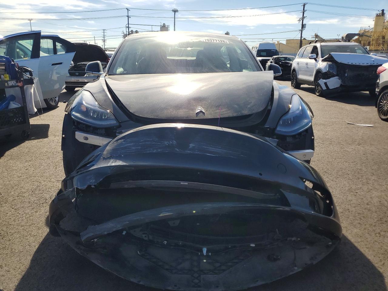 2018 Tesla Model 3 - zdjęcie 5