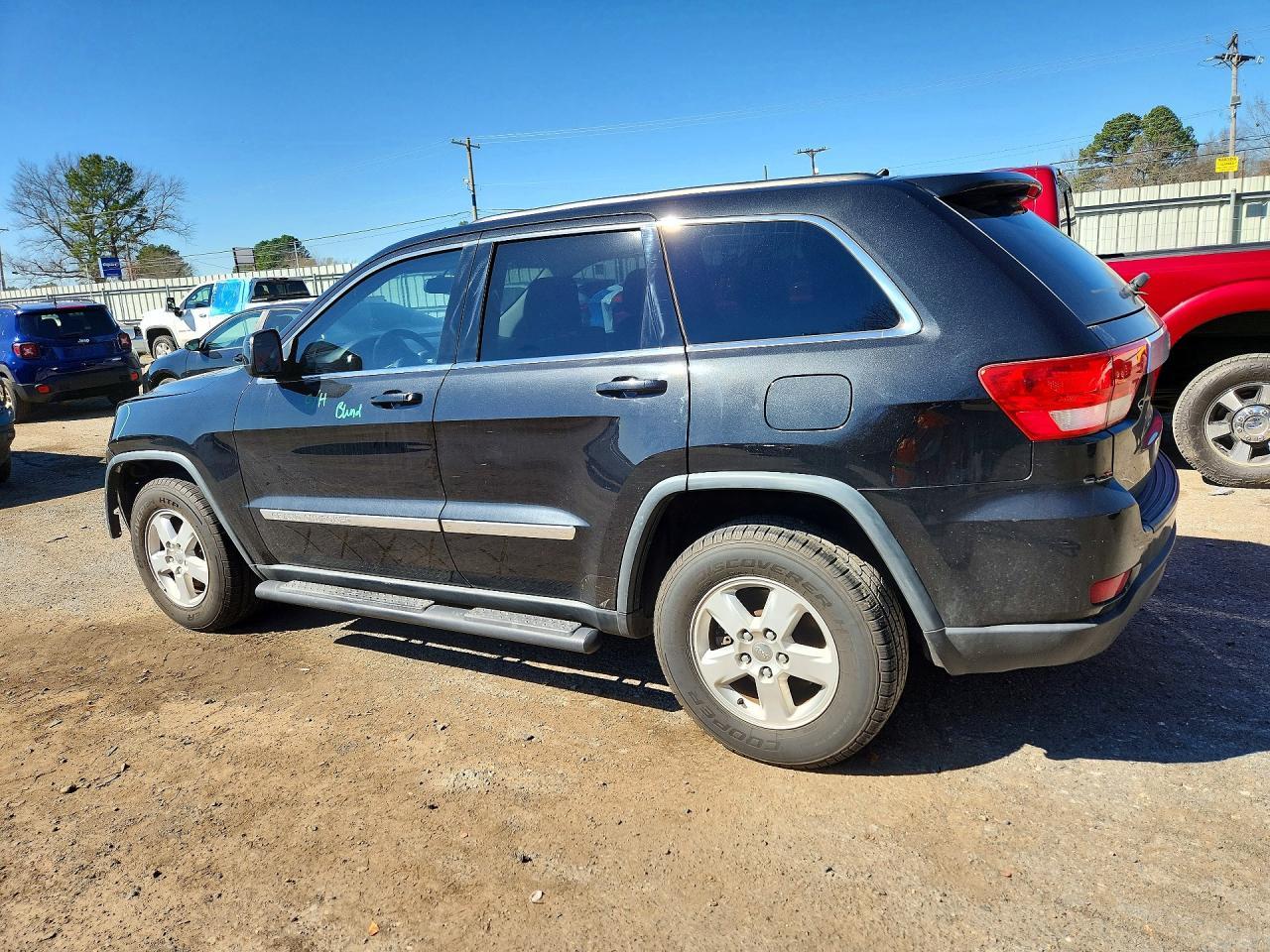 2013 Jeep Grand Cherokee Laredo - zdjęcie 2