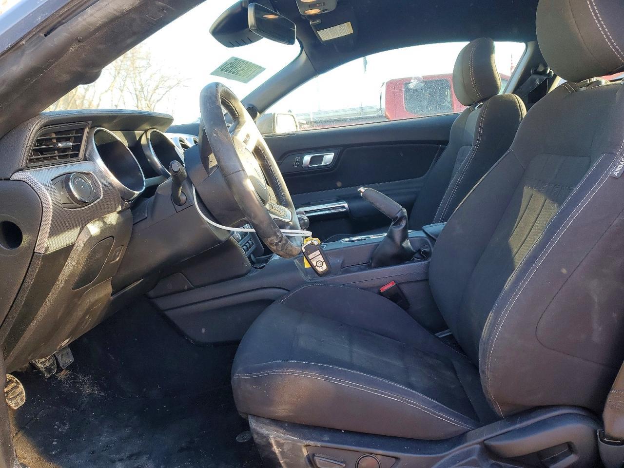 2021 Ford Mustang Gt - zdjęcie 7