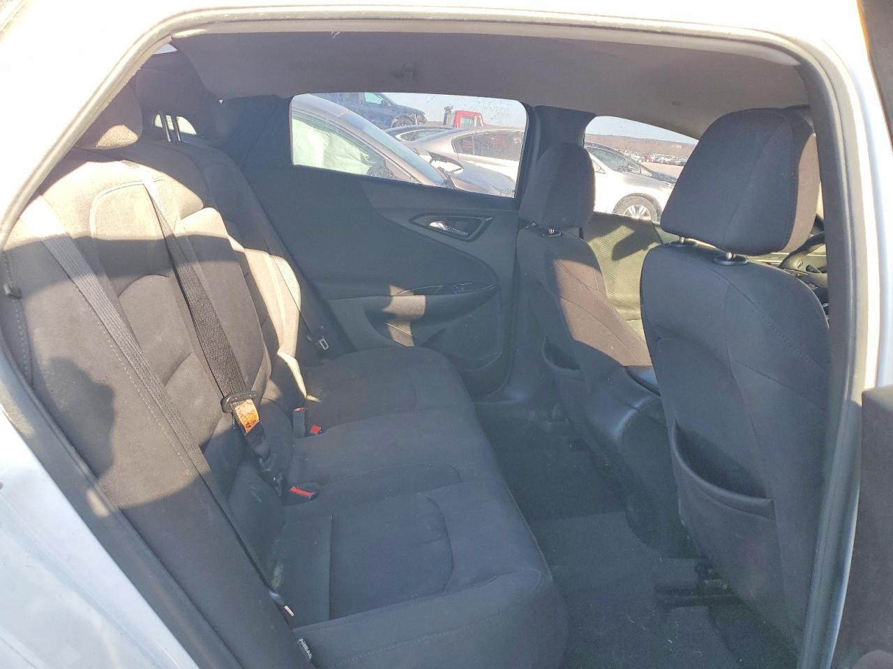 2018 Chevrolet Malibu Ls - zdjęcie 10