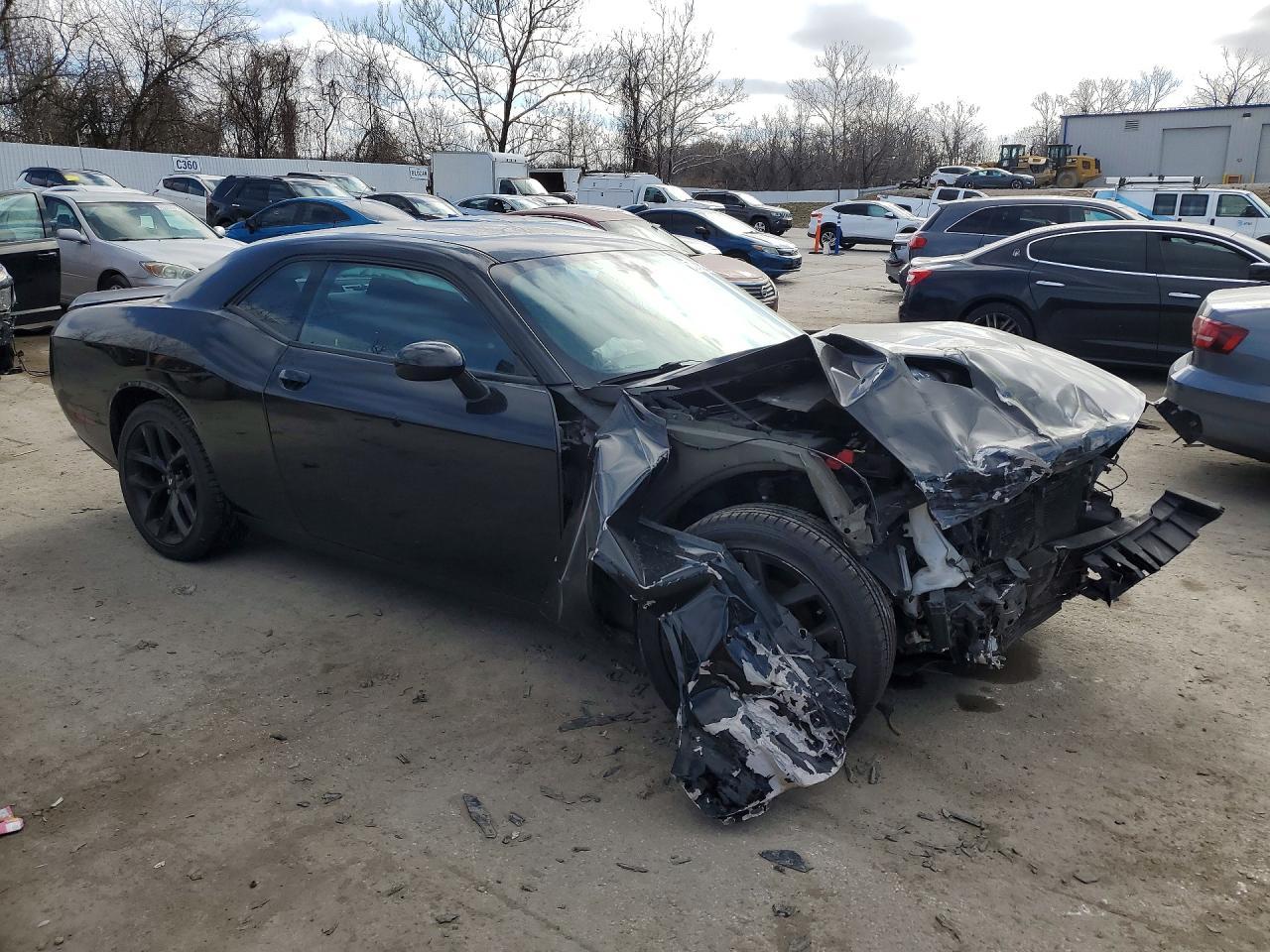 2020 Dodge Challenger Sxt - zdjęcie 4