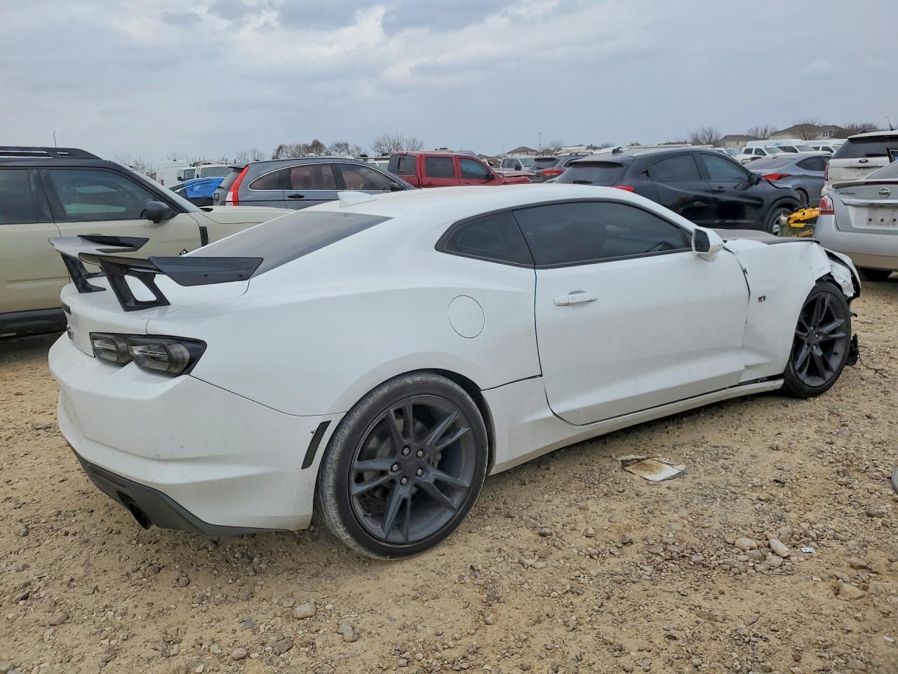 2019 Chevrolet Camaro Ls - zdjęcie 3