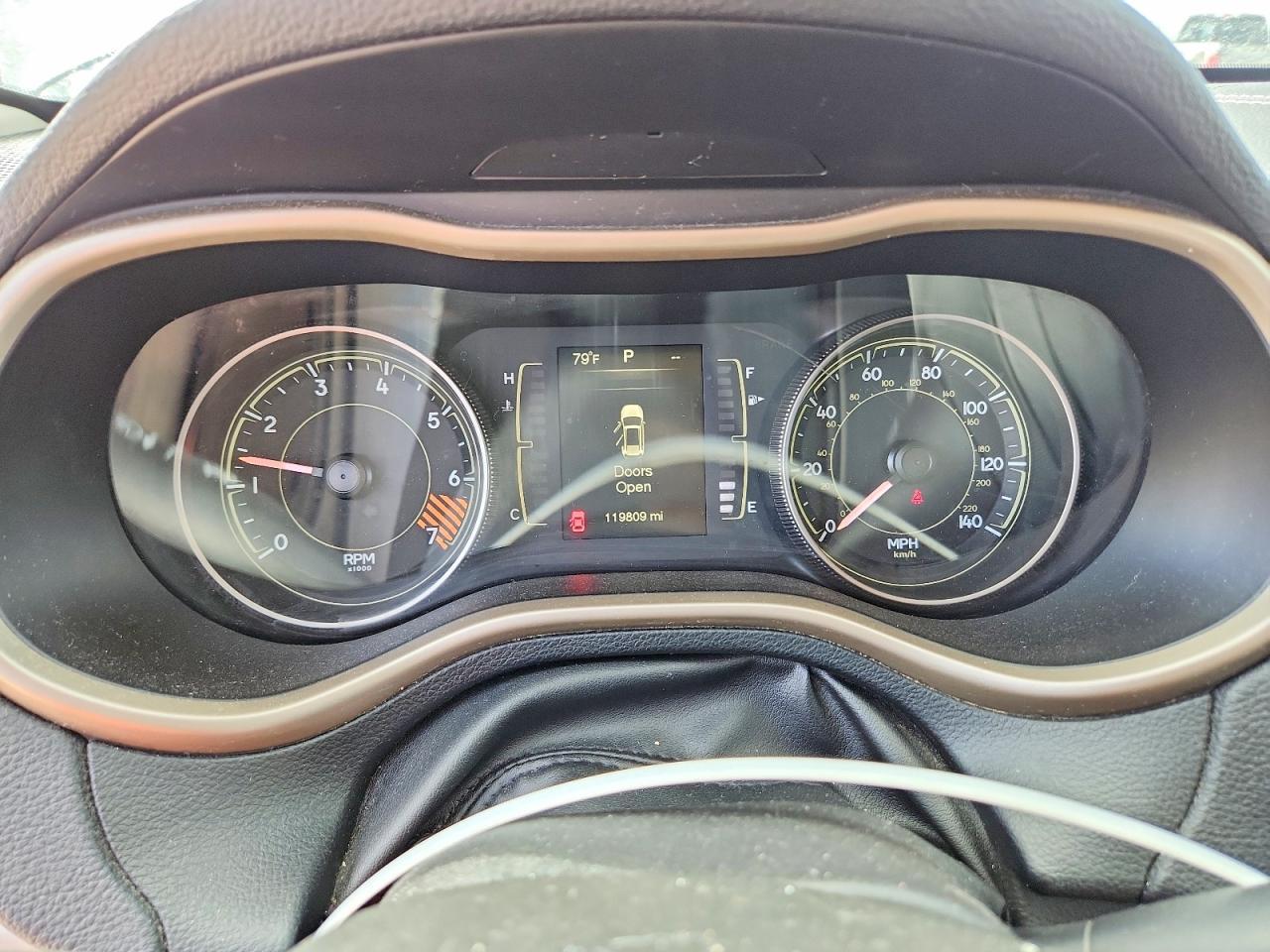 2014 Jeep Cherokee Latitude - zdjęcie 9