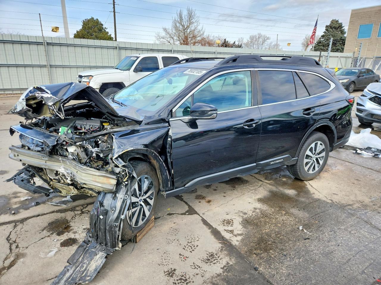 2022 Subaru Outback Premium - zdjęcie główne