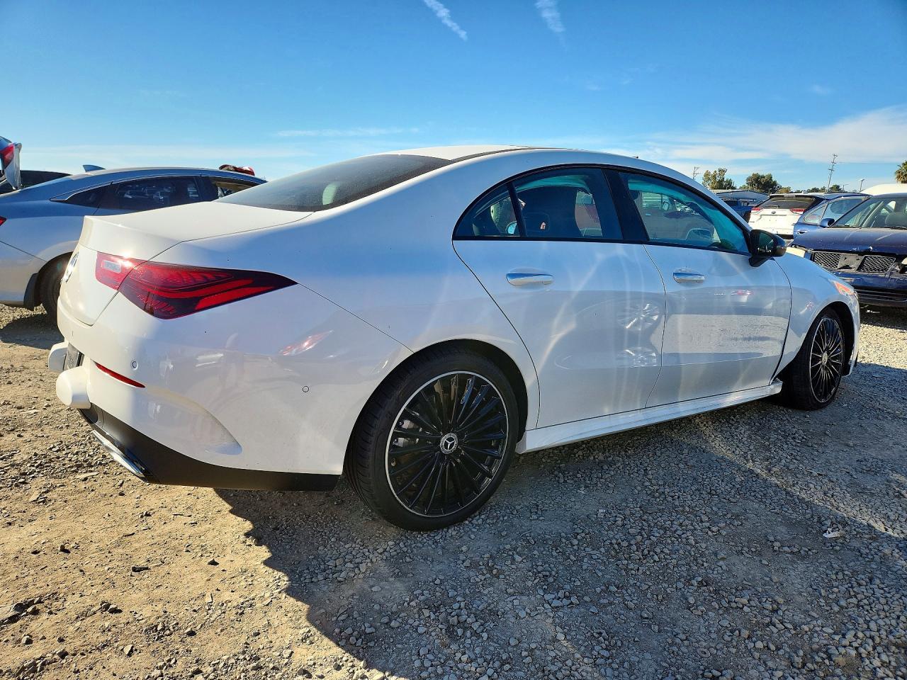 2025 Mercedes-Benz Cla 250 - zdjęcie 3