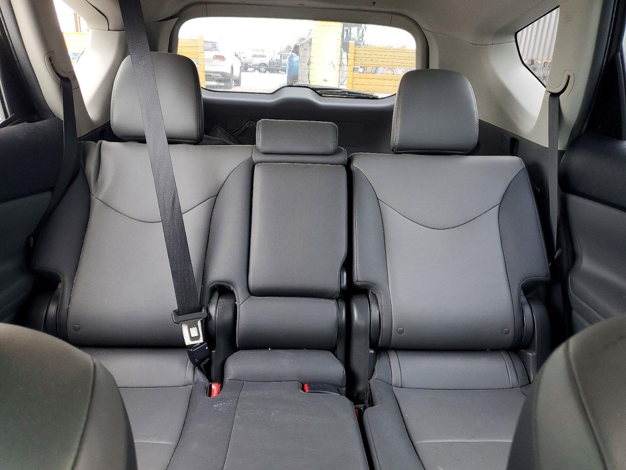 2013 Toyota Prius V Five - zdjęcie 10