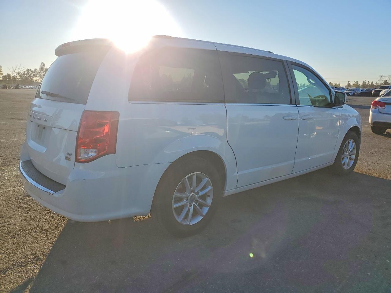 2018 Dodge Grand Caravan Sxt - zdjęcie 3