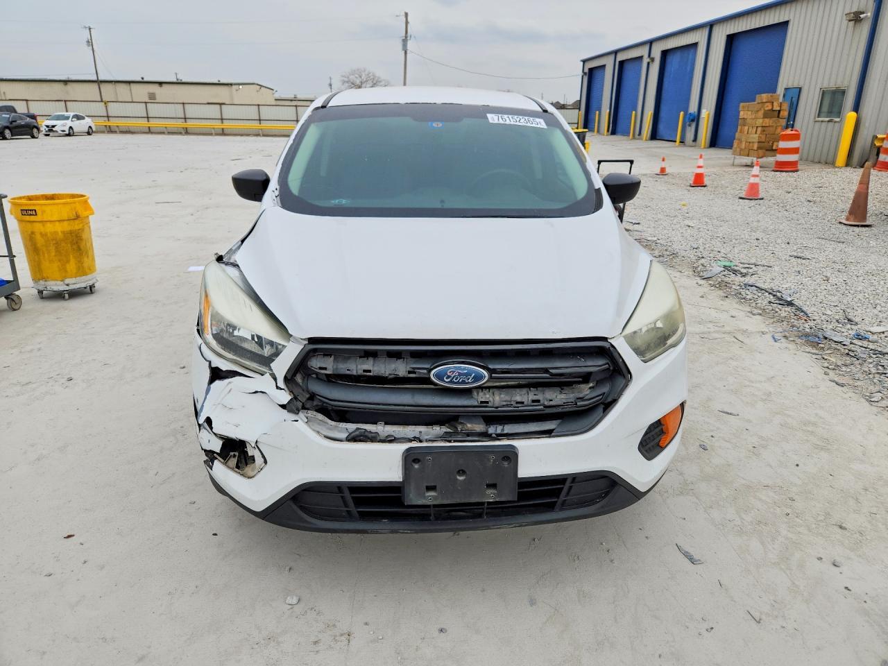 2017 Ford Escape S - zdjęcie 5