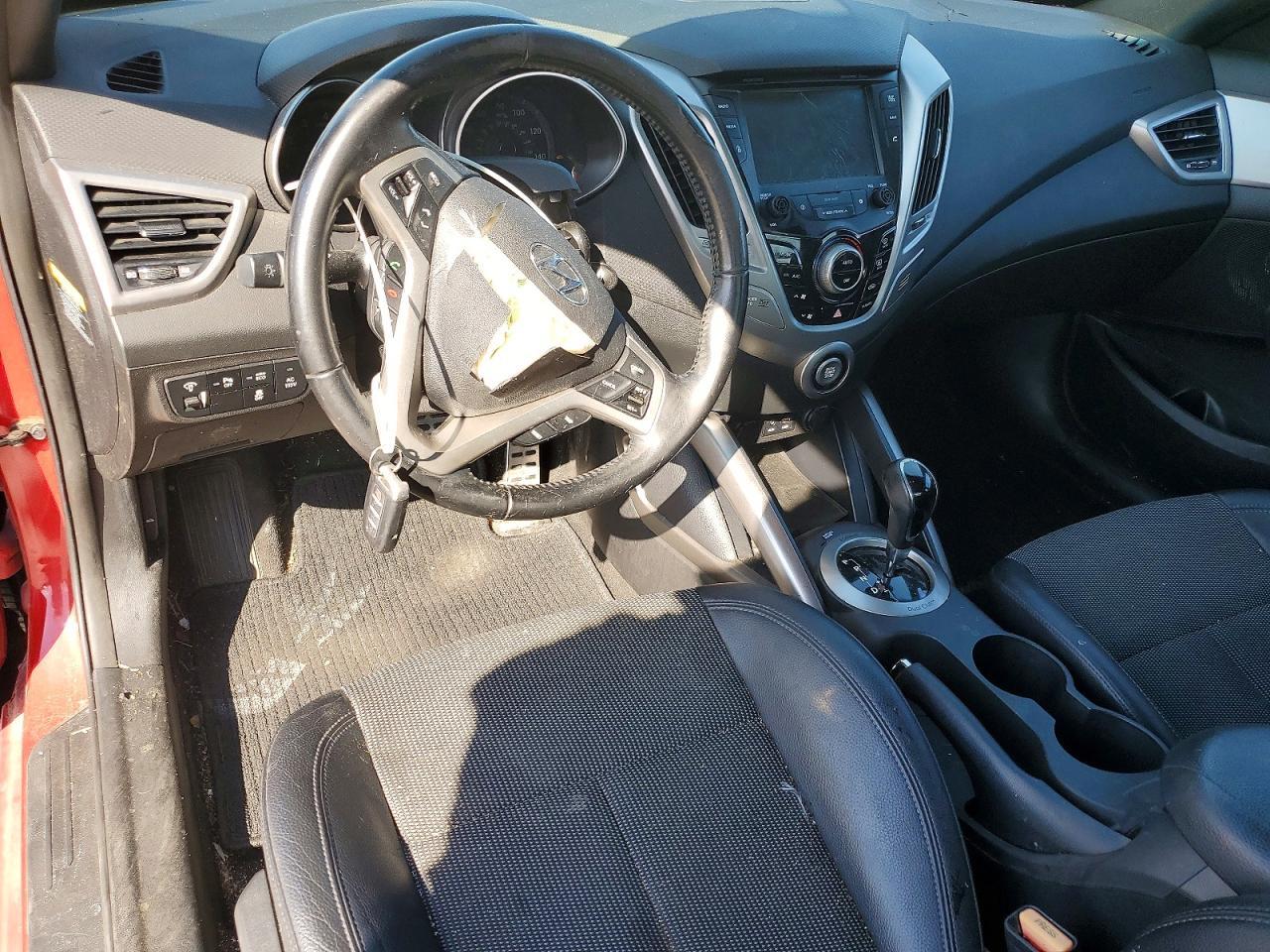 2016 Hyundai Veloster - zdjęcie 8