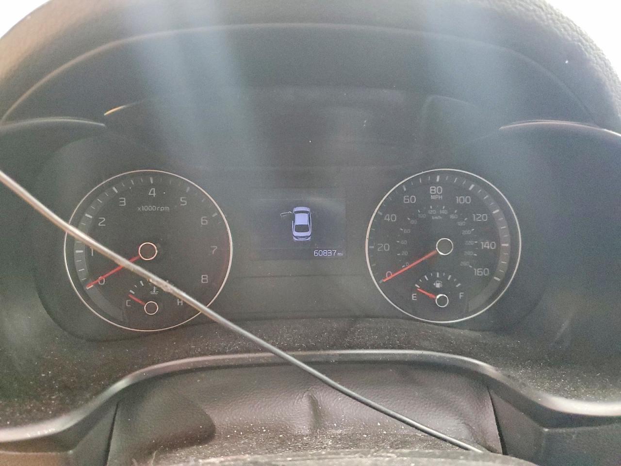 2019 Kia Forte Lxs - zdjęcie 9