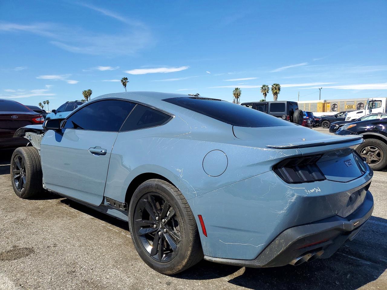 2025 Ford Mustang Gt - zdjęcie 2