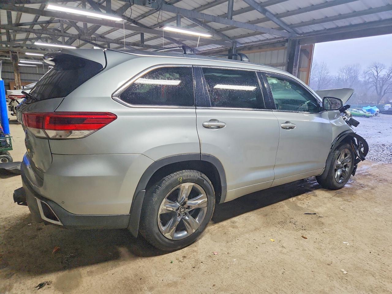 2018 Toyota Highlander Limited - zdjęcie 3