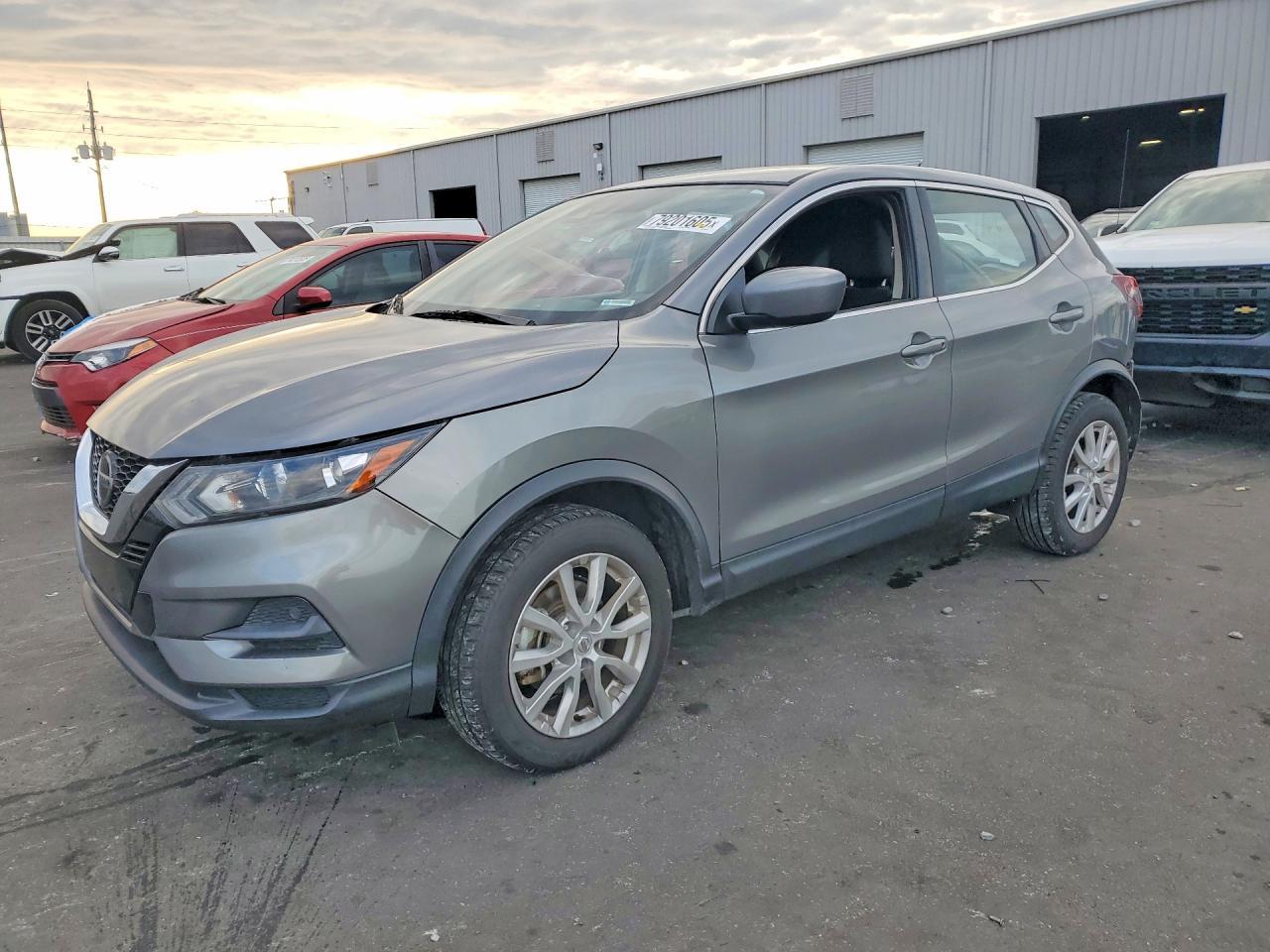 2021 Nissan Rogue Sport S - zdjęcie główne