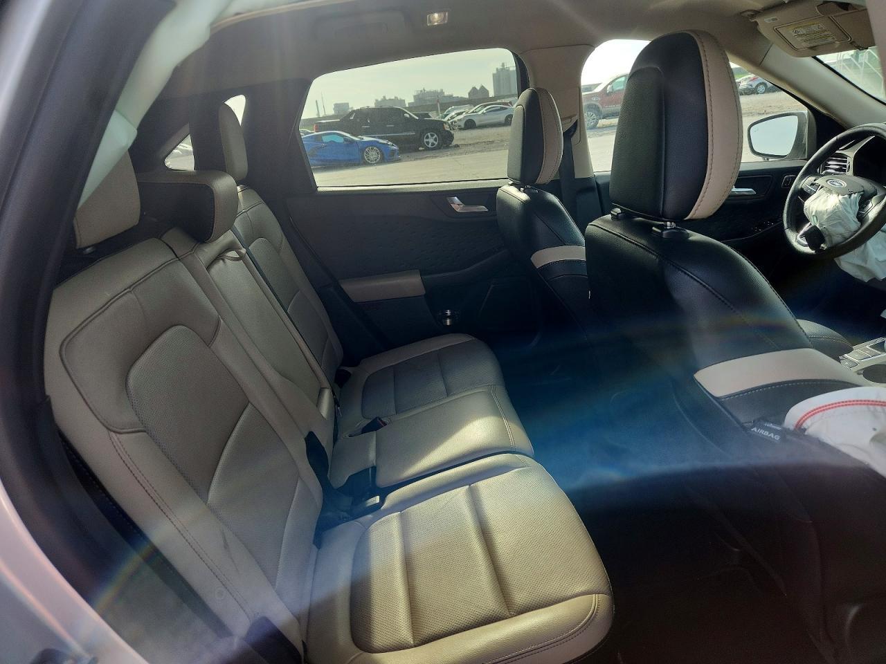 2020 Ford Escape Titanium - zdjęcie 11