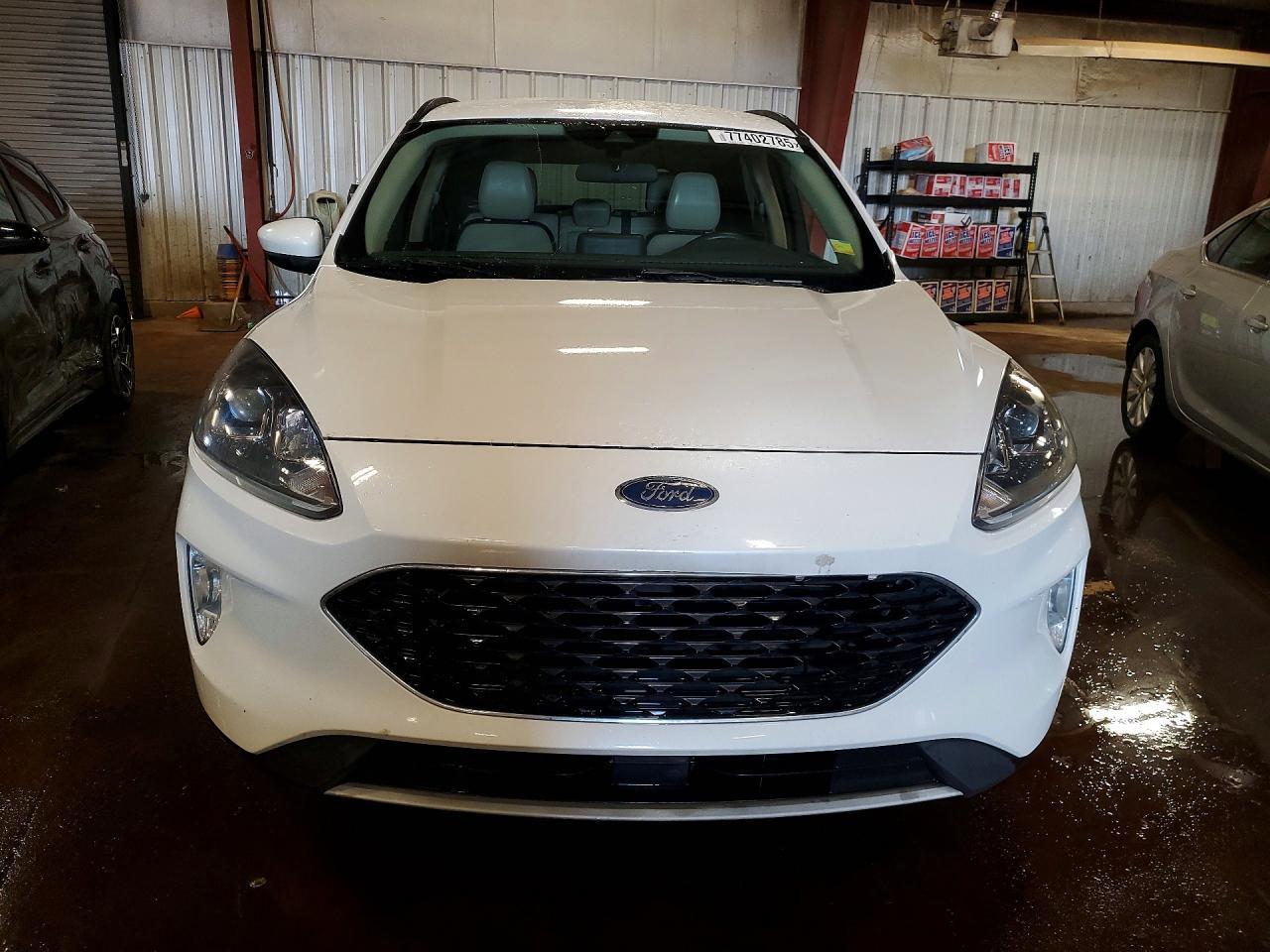 2020 Ford Escape Sel - zdjęcie 5