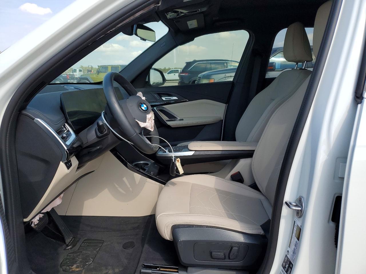 2025 BMW X1 xDrive28I - zdjęcie 7