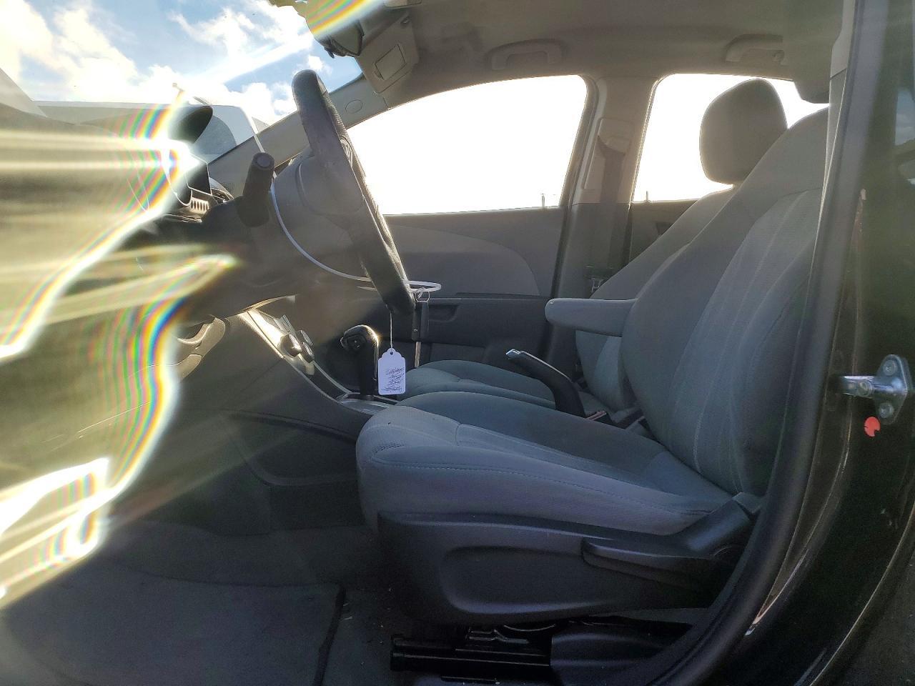 2015 Chevrolet Sonic Lt - zdjęcie 7