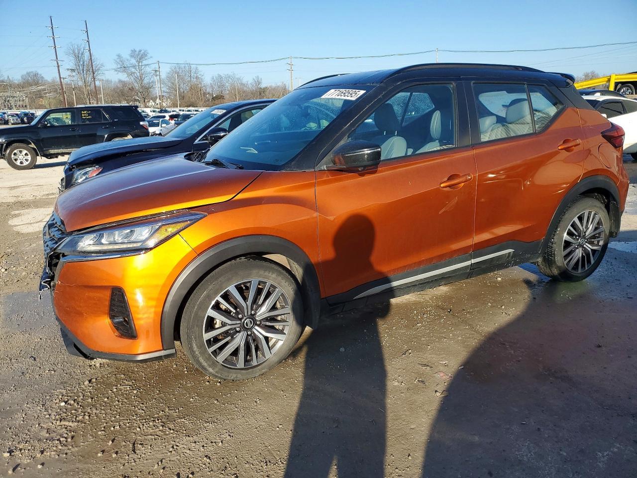 2021 Nissan Kicks Sr - zdjęcie główne