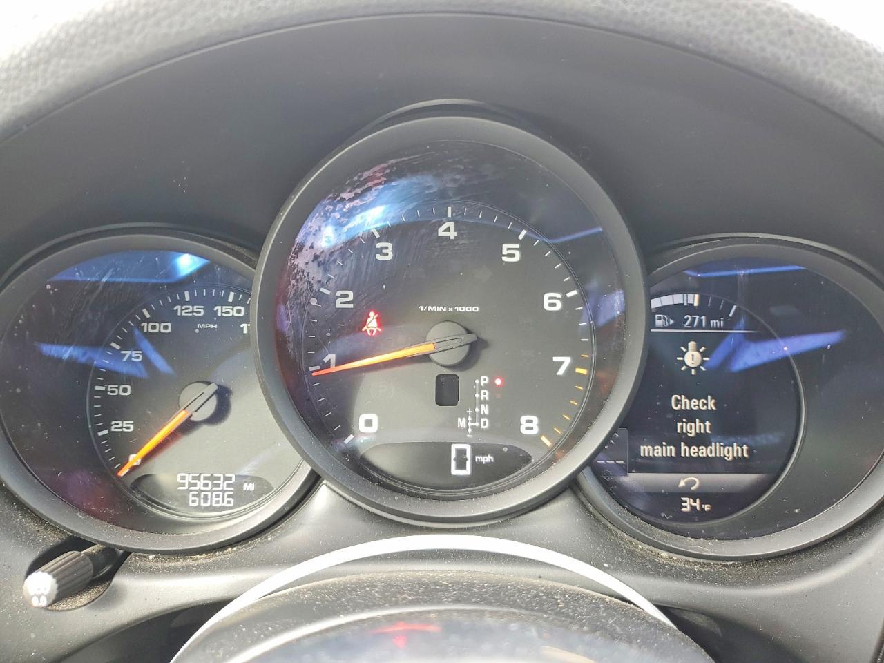 2021 Porsche Macan - zdjęcie 9